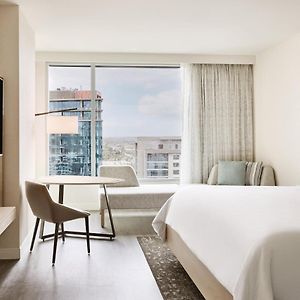 Traditional King Room Hearing Accessible